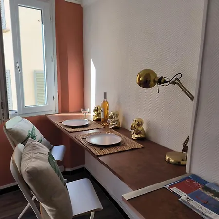 Studio Central Toulon Apartman