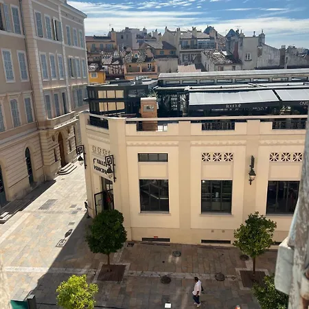 Appartement Au Coeur Des Halles Studio Tout Equipe Toulon